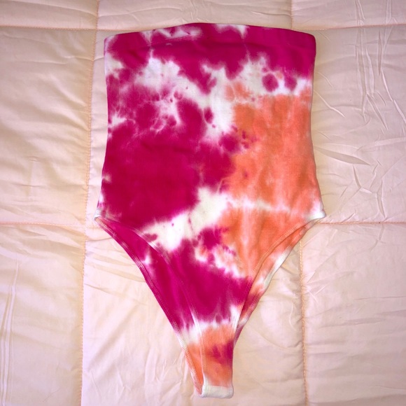 Forever 21 Tops - Sexy tie dye bodysuit💖